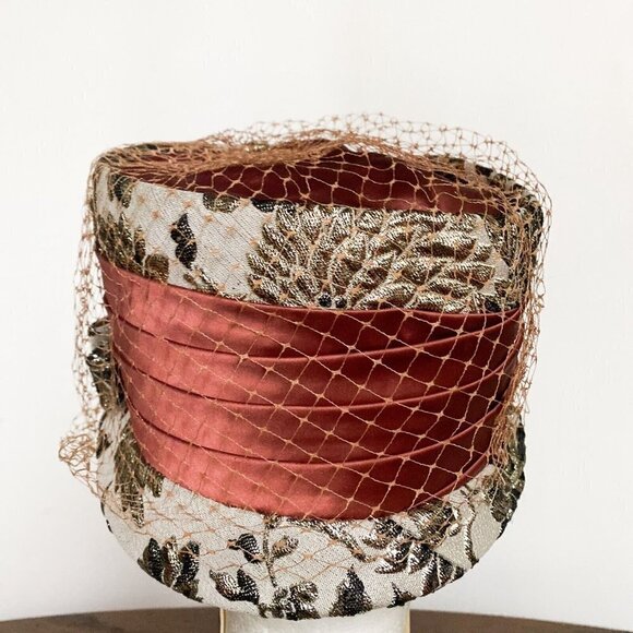 Vintage Gold Lamé Floral Net Detail Bucket Hat S main image 10